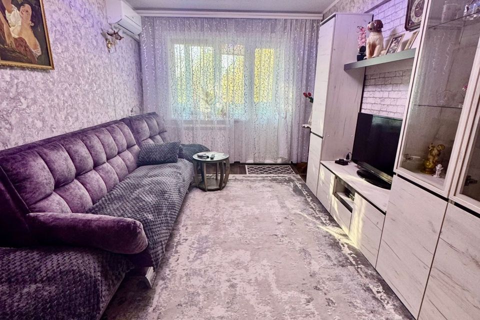 Продаётся 3-комнатная квартира, 60.2 м²