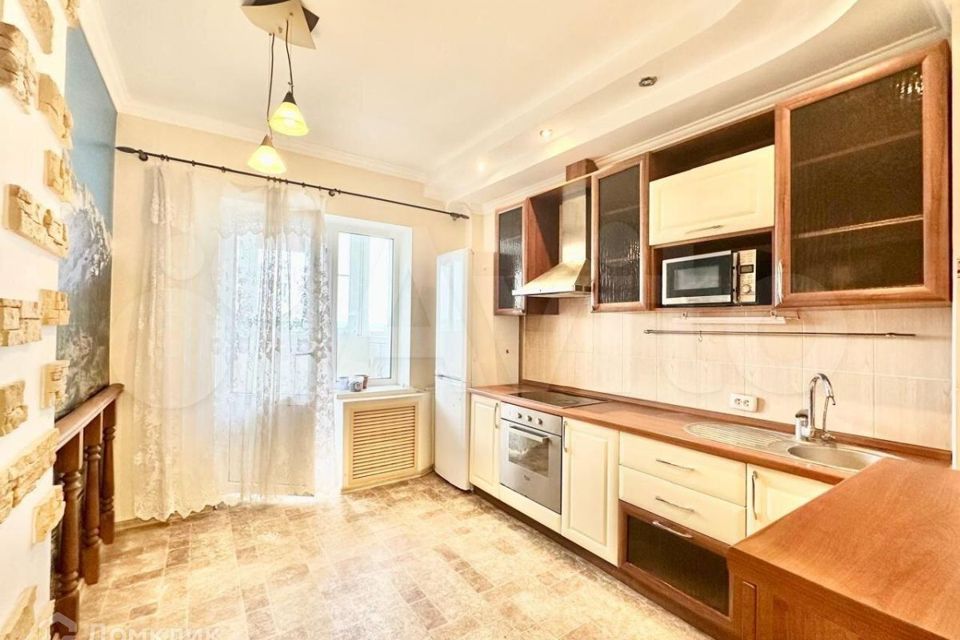 Продаётся 2-комнатная квартира, 60.8 м²