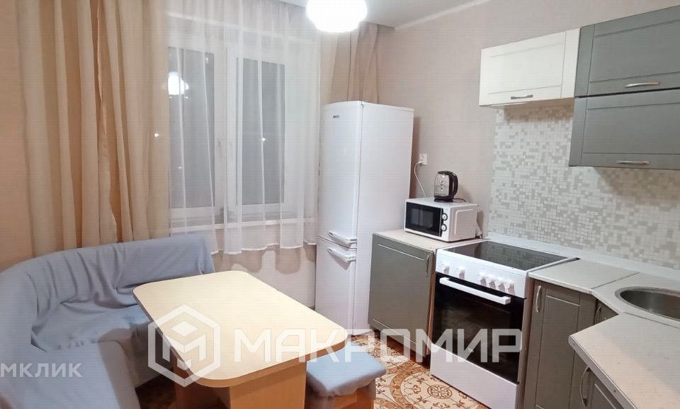 Сдаётся 2-комнатная квартира, 56 м²