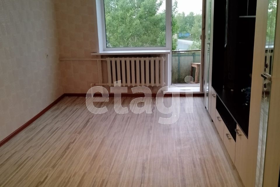 Продаётся 3-комнатная квартира, 60 м²