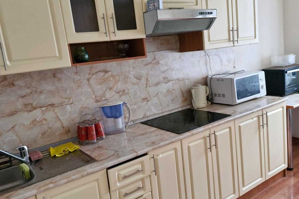 Сдаётся 2-комнатная квартира, 67 м²