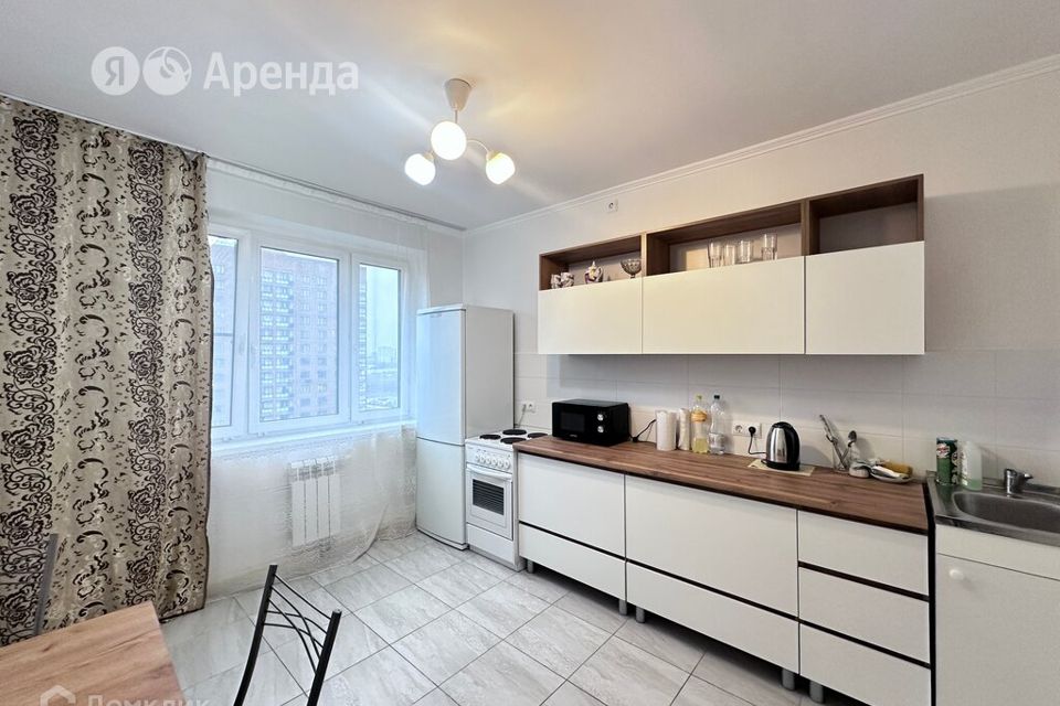 Сдаётся 2-комнатная квартира, 57 м²