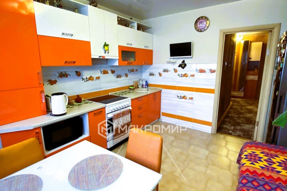 Продаётся 2-комнатная квартира, 60.3 м²