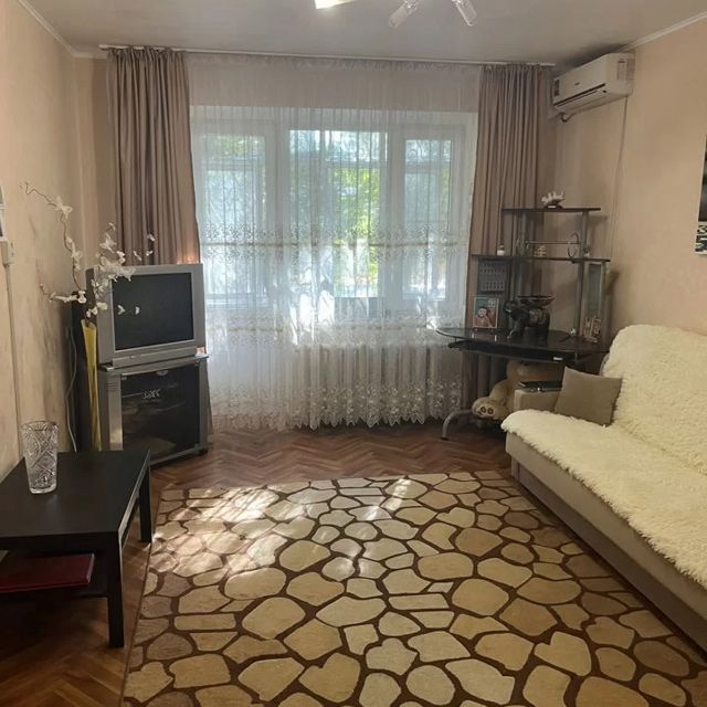 Продаётся 1-комнатная квартира, 37.6 м²