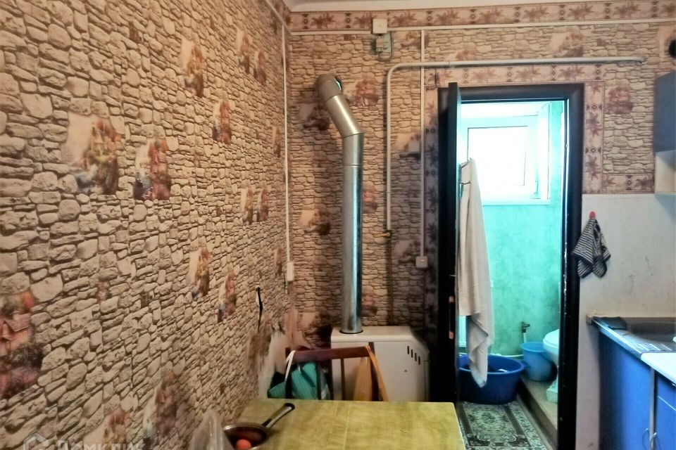 Продаётся 4-комнатная квартира, 65 м²