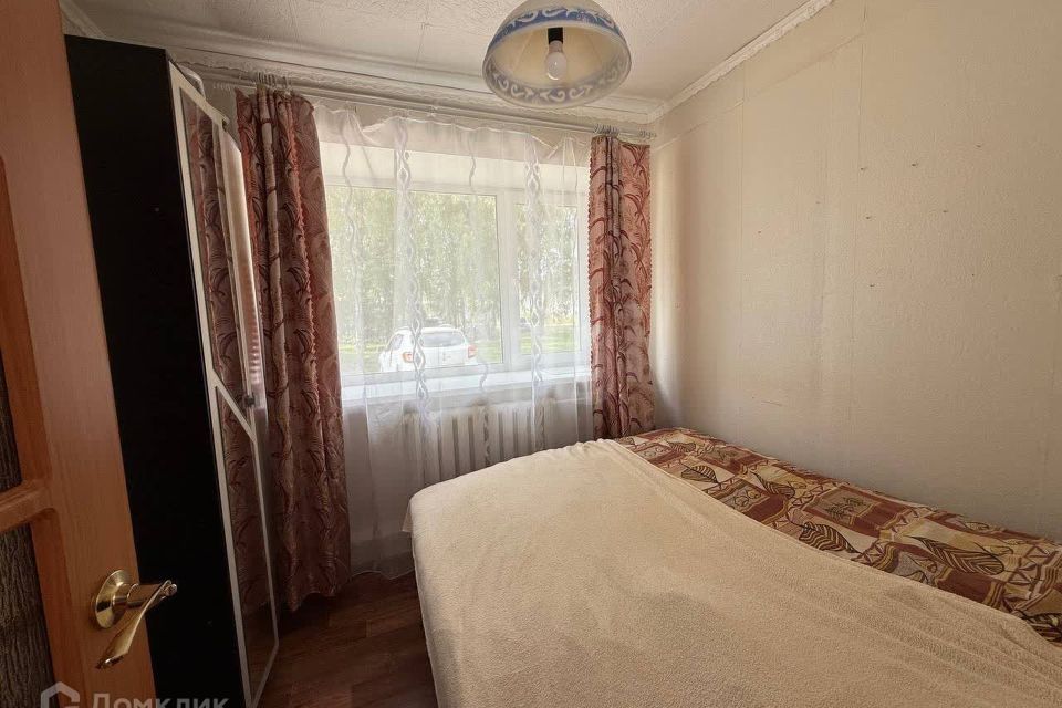 Продаётся 3-комнатная квартира, 48.5 м²