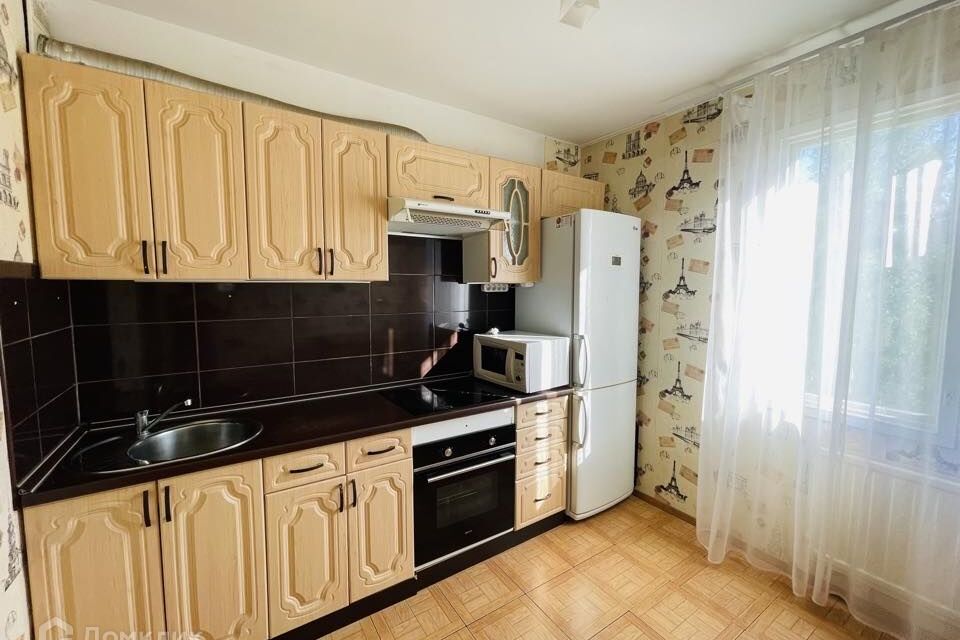 Сдаётся 1-комнатная квартира, 38 м²