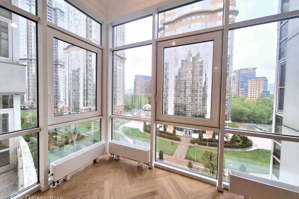 Продаётся 3-комнатная квартира, 124 м²