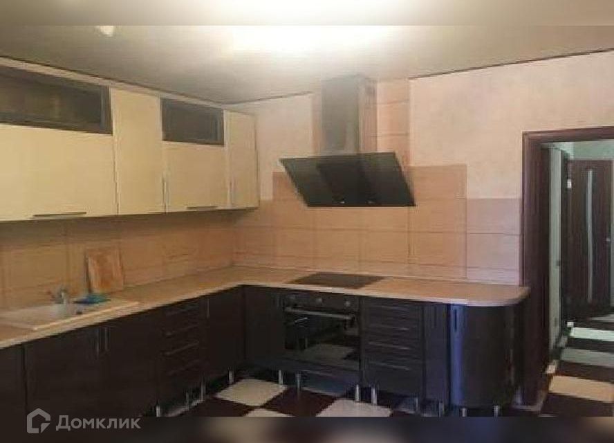 Продаётся 1-комнатная квартира, 54.8 м²