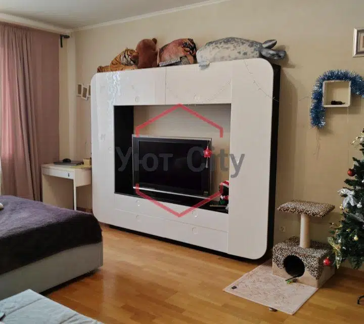 Сдаётся 2-комнатная квартира, 52 м²