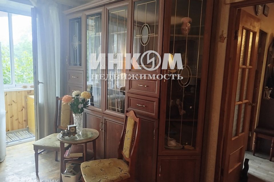 Продаётся 3-комнатная квартира, 52.4 м²
