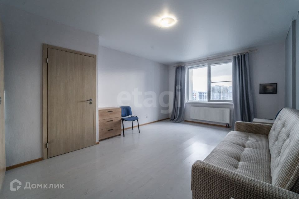 Продаётся 1-комнатная квартира, 37.3 м²