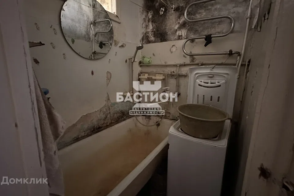 Продаётся 3-комнатная квартира, 54.9 м²