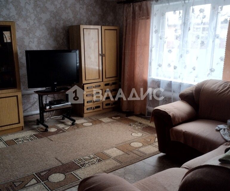 Продаётся 3-комнатная квартира, 45.4 м²
