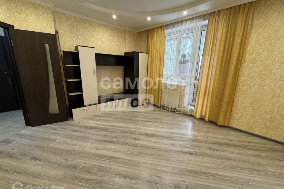 Продаётся 1-комнатная квартира, 41 м²