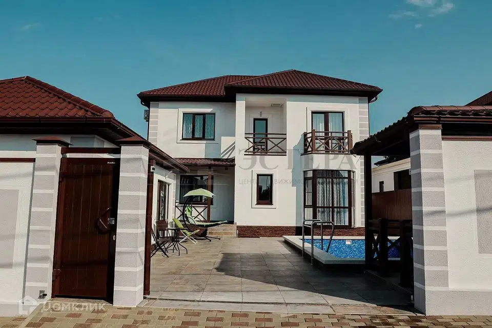 Продаётся 2-этажный дом, 190 м²
