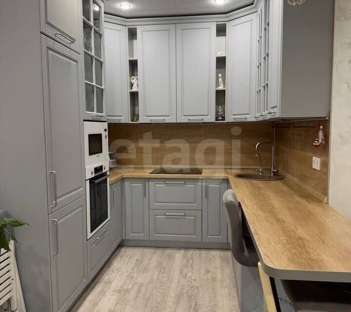 Продаётся 1-комнатная квартира, 51.9 м²