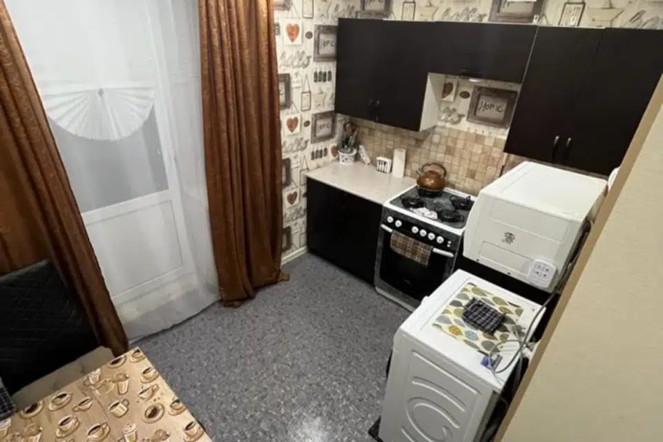 Продаётся 3-комнатная квартира, 57.7 м²