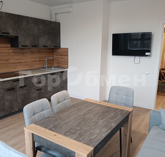 Сдаётся 2-комнатная квартира, 60.5 м²