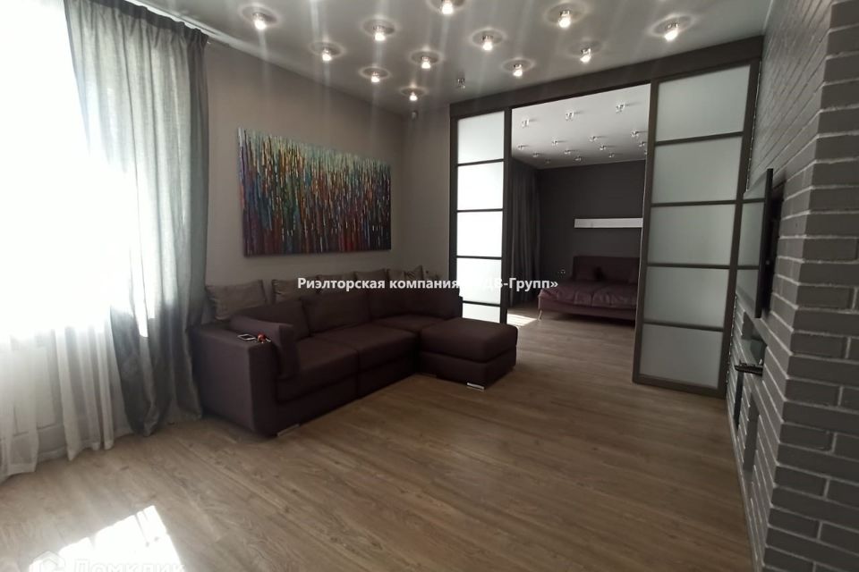 Сдаётся 2-комнатная квартира, 65.5 м²