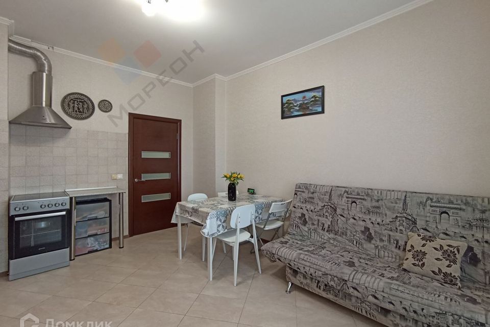 Продаётся 2-комнатная квартира, 73.3 м²