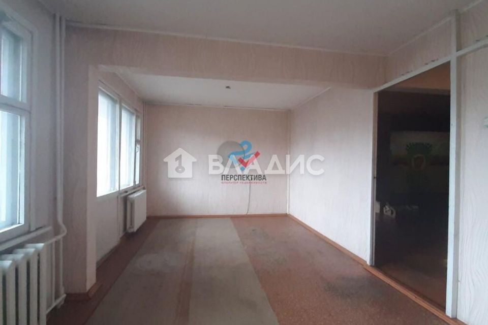 Продаётся 5-комнатная квартира, 140 м²