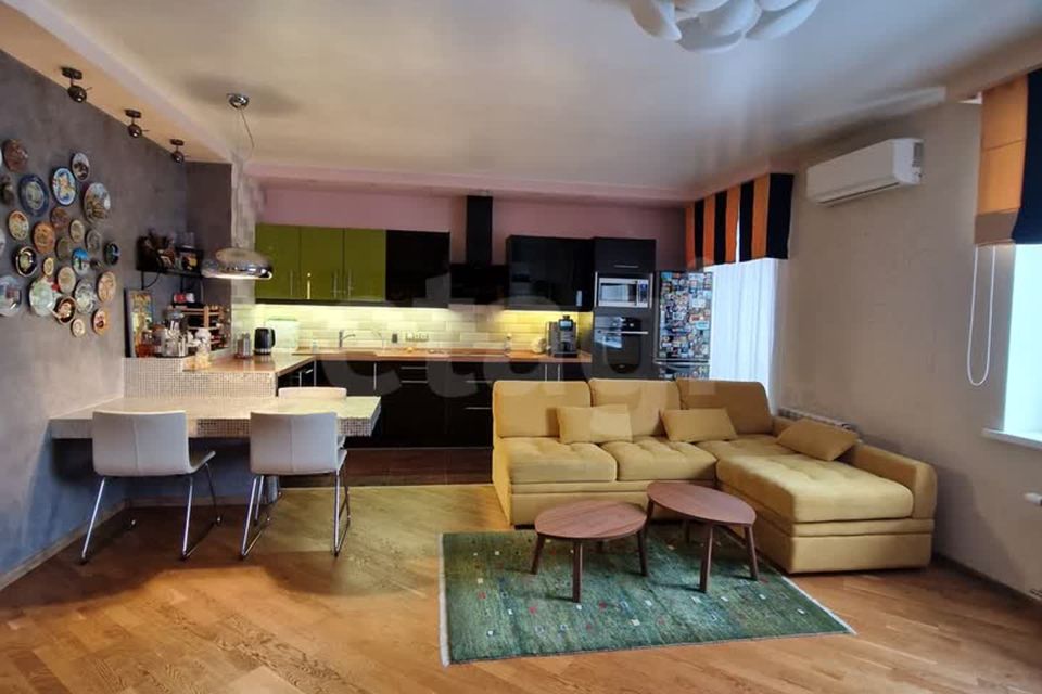 Продаётся 2-комнатная квартира, 74.5 м²