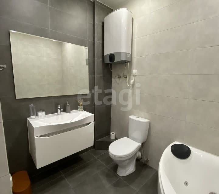 Продаётся 2-комнатная квартира, 80 м²