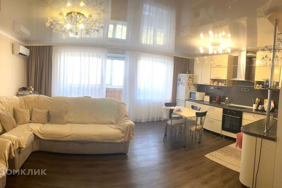 Продаётся 4-комнатная квартира, 76.7 м²