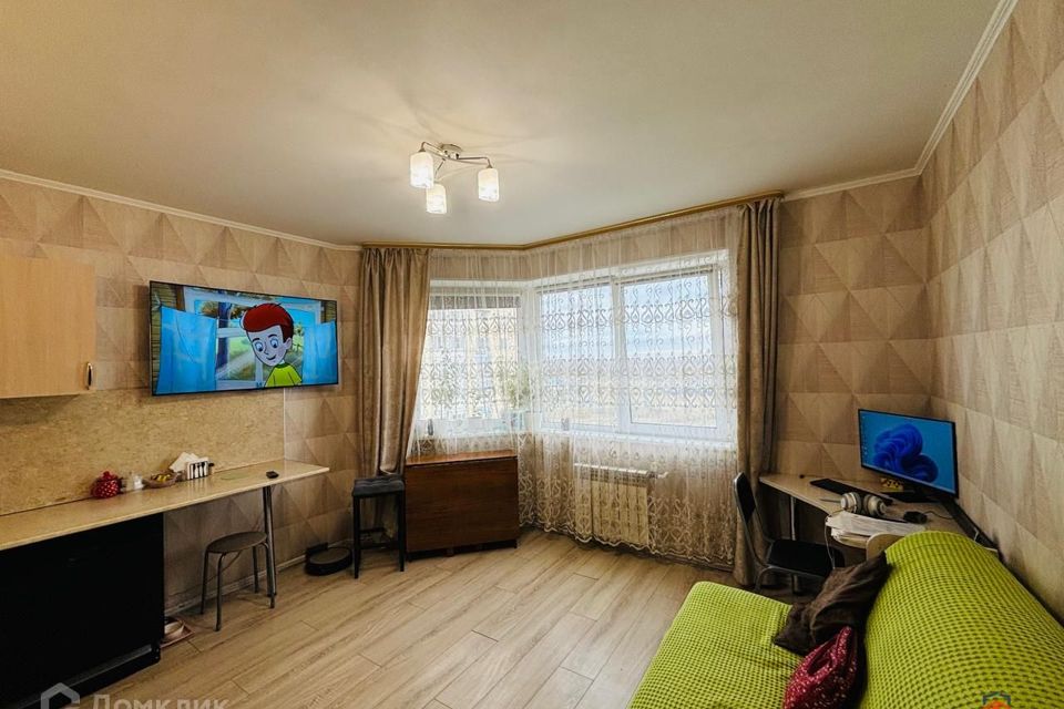 Продаётся 1-комнатная квартира, 38 м²