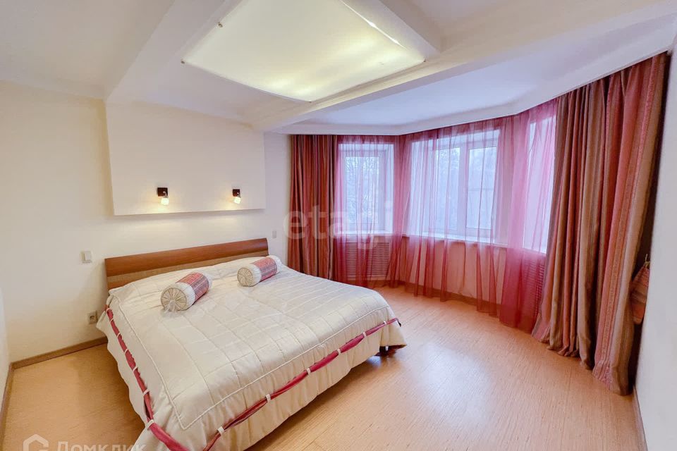 Продаётся 6-комнатная квартира, 134 м²