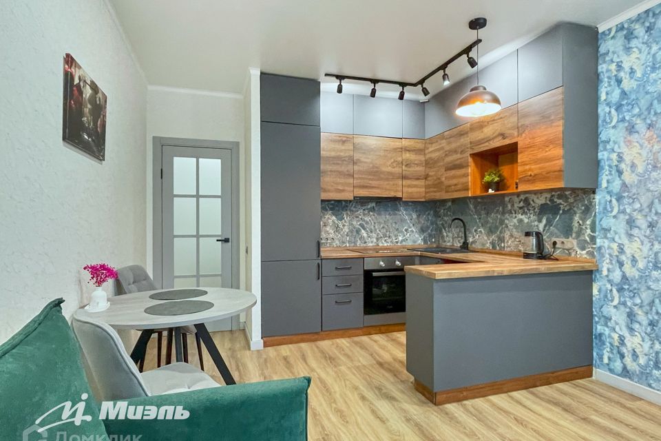 Продаётся 1-комнатная квартира, 43.1 м²