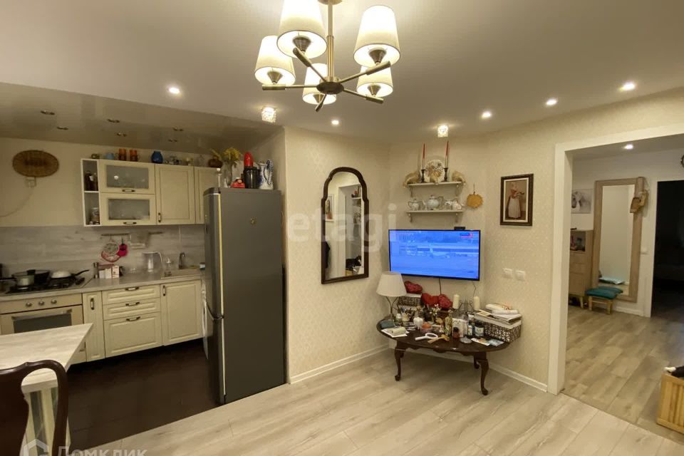 Продаётся 3-комнатная квартира, 87.6 м²