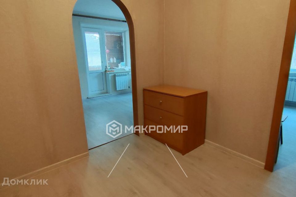 Продаётся 2-комнатная квартира, 41.8 м²