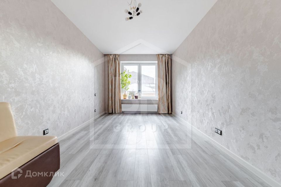 Продаётся 2-комнатная квартира, 55.7 м²