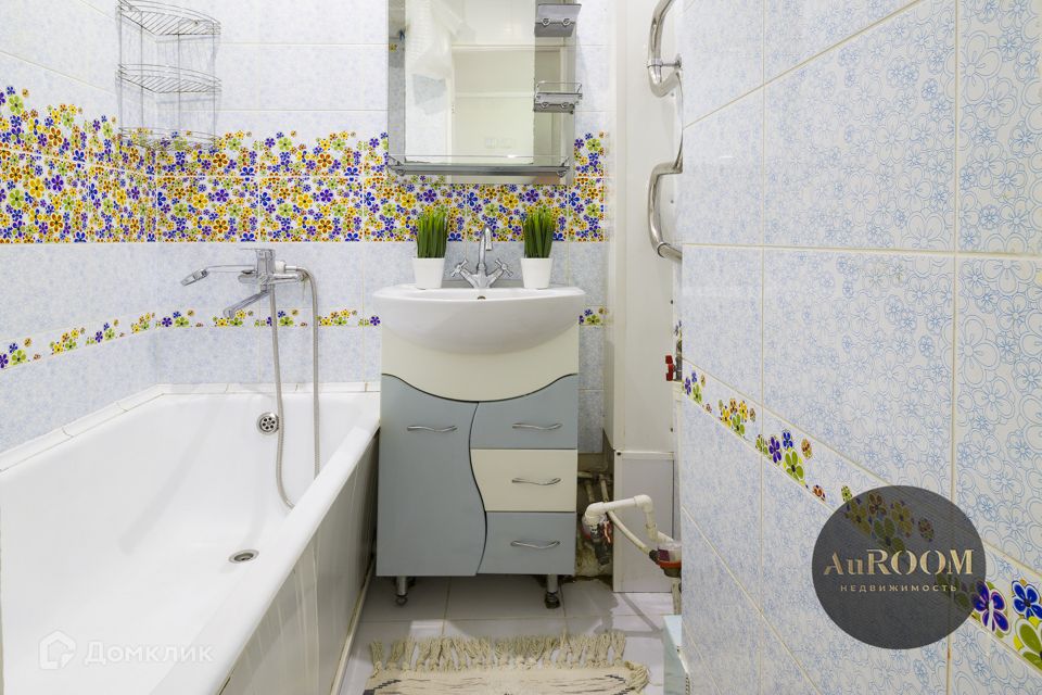 Продаётся 3-комнатная квартира, 59.4 м²
