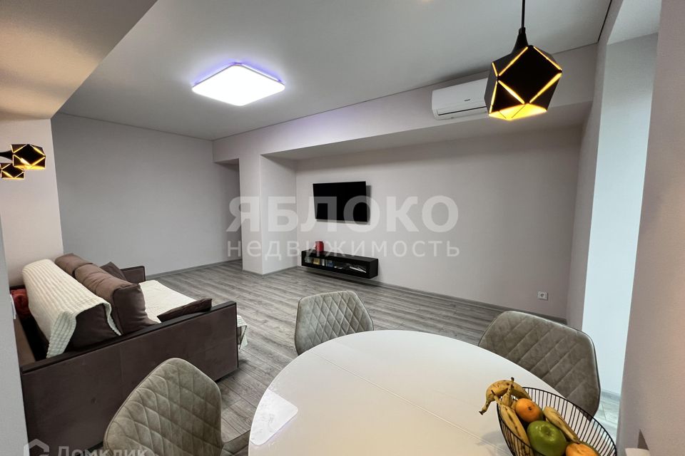 Продаётся 3-комнатная квартира, 77.7 м²
