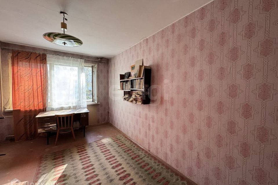 Продаётся 4-комнатная квартира, 92.9 м²