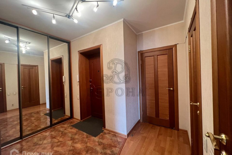 Продаётся 2-комнатная квартира, 57.5 м²