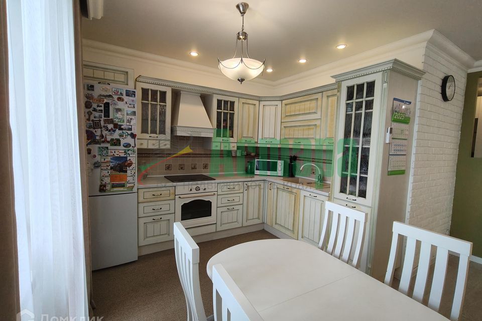 Продаётся 2-комнатная квартира, 63.7 м²
