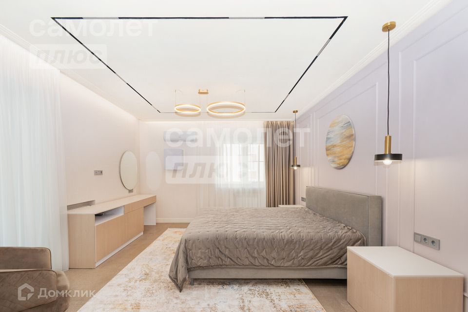 Продаётся 4-комнатная квартира, 173 м²