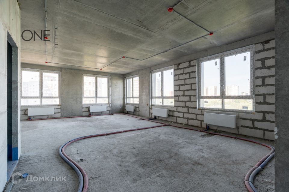 Продаётся 3-комнатная квартира, 101.1 м²