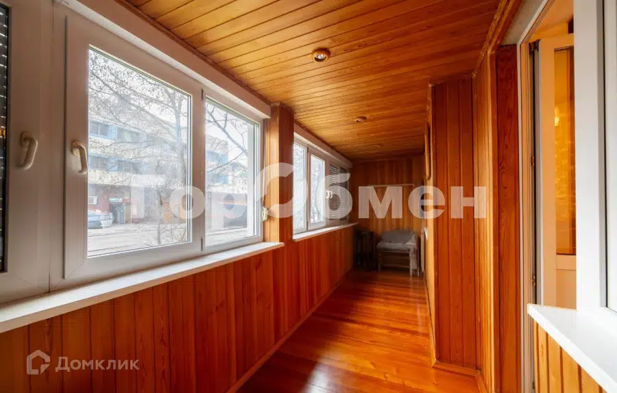 Продаётся 4-комнатная квартира, 145 м²