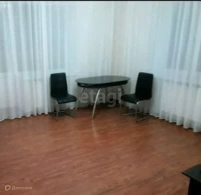 Продаётся 2-комнатная квартира, 57.2 м²