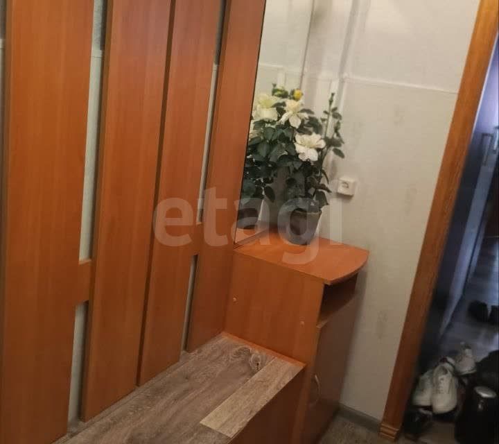 Продаётся 3-комнатная квартира, 48.9 м²