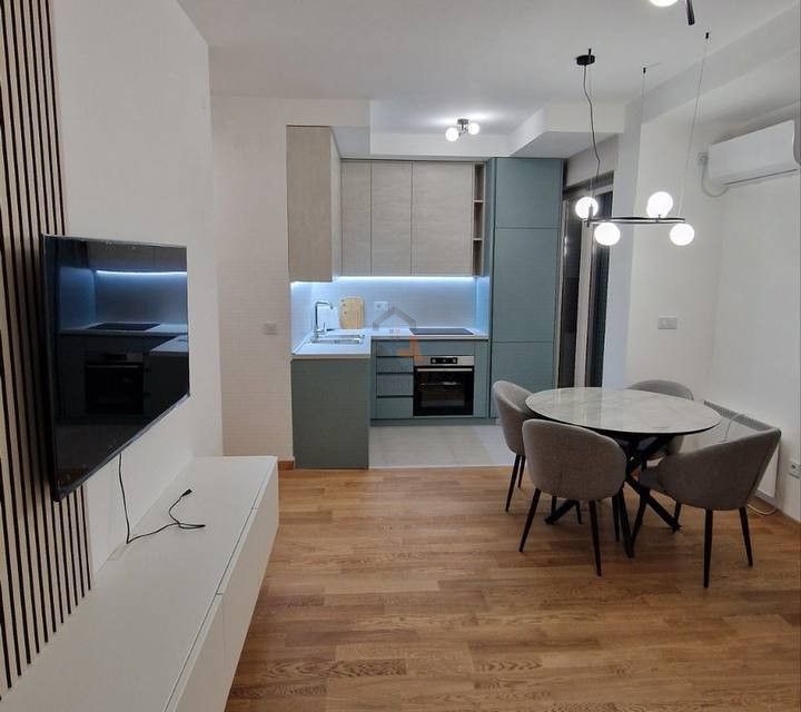 Сдаётся 2-комнатная квартира, 42 м²