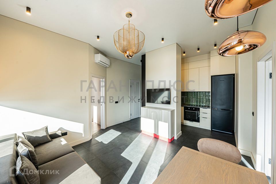 Сдаётся 2-комнатная квартира, 75 м²