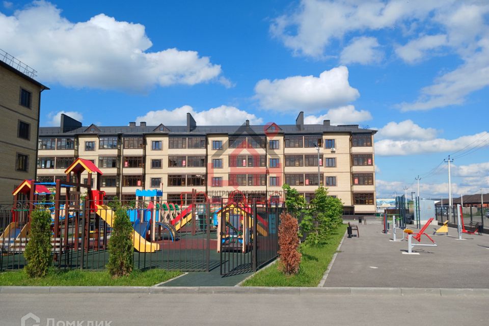 Продаётся 1-комнатная квартира, 43.7 м²