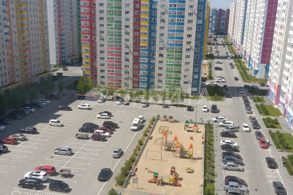 Продаётся 3-комнатная квартира, 92.6 м²