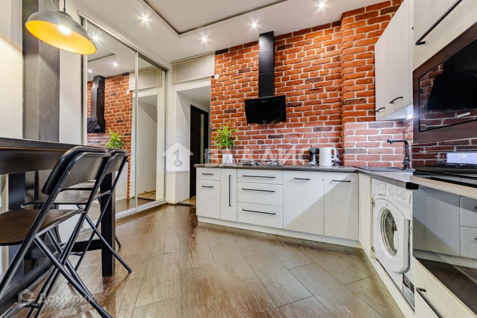 Продаётся 2-комнатная квартира, 64 м²